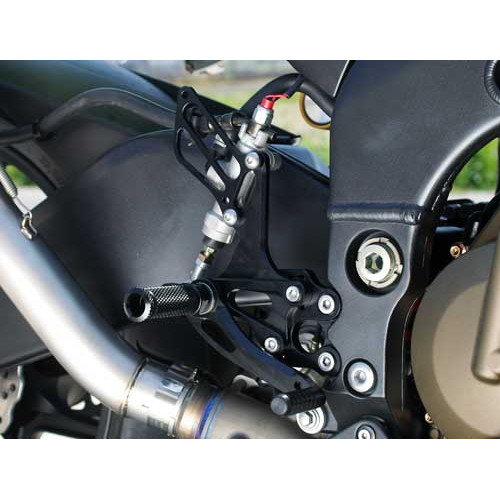 バックステップ/BLK 6P ZX10R 04-05 - バイク