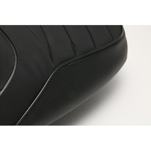 ブラックカーボン ローダウン タックロールシート No.22 - バイク