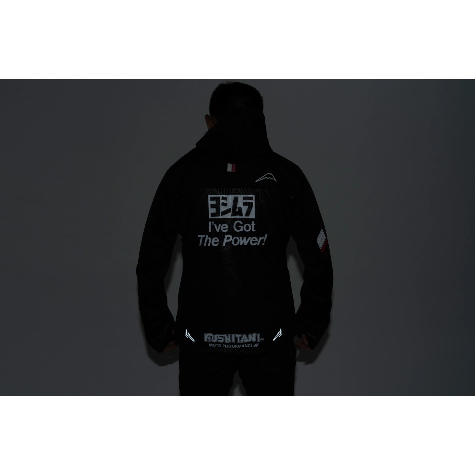 クシタニ　ミッドパーカー　ブラック　LLサイズ クシタニ新作「ミッドパーカー」予約開始｜防風ストレッチ素材で