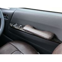 ESヘッドレストPLUS ブラックレザー 200系ハイエース バンDX - 自動車